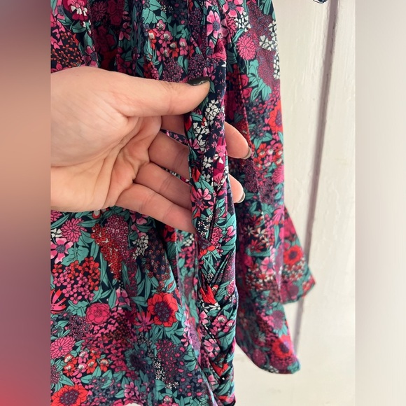 Evereve Sutton Dark Pink Floral Long Sleeve Belted Mini Dress Size Large - Picture 9 of 10